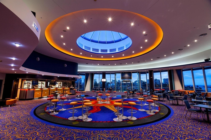 Imagen del bar/restaurante del Hotel Mantra Twin Towns. Foto 3