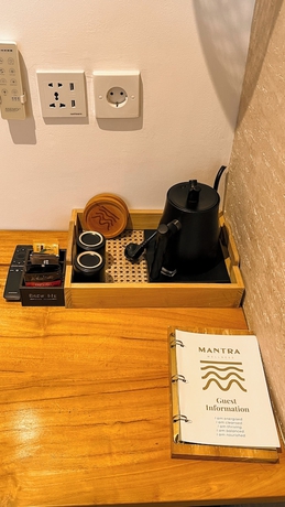 Imagen de la habitación del Hotel Mantra Wellness Centre. Foto 2