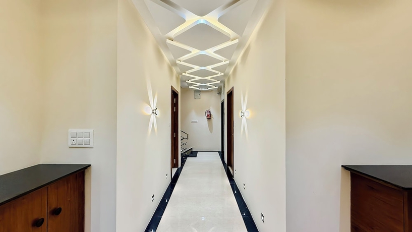 Imagen de los interiores del Hotel Mantri Ji. Foto 12