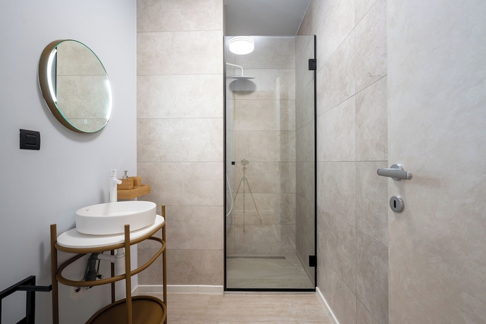 Imagen de la habitación del Hotel Manu Art Living. Foto 13