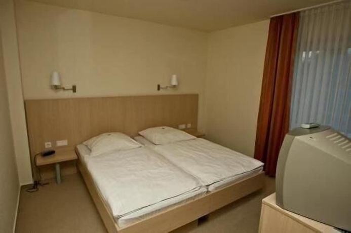 Imagen de la habitación del Hotel Manu, Paderborn. Foto 7