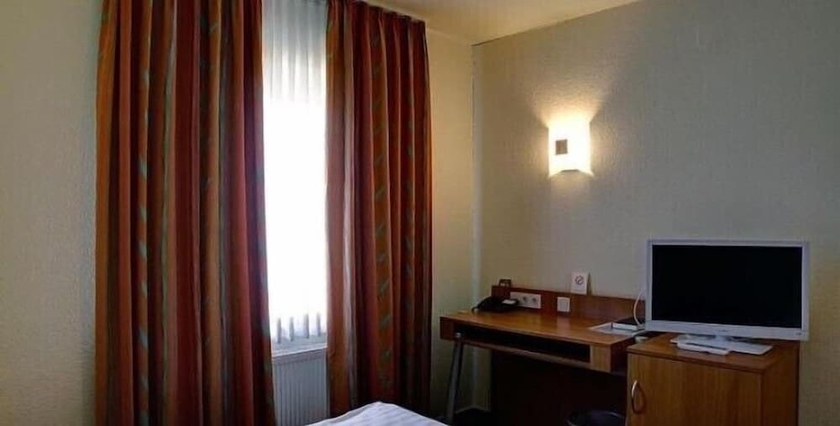 Imagen de la habitación del Hotel Manu, Paderborn. Foto 8