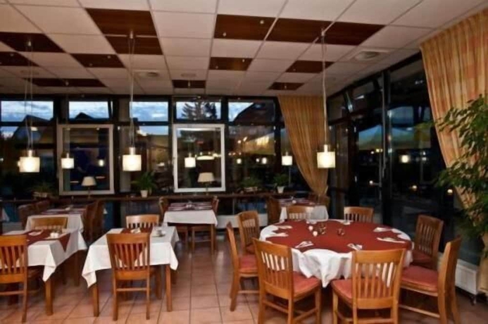 Imagen del bar/restaurante del Hotel Manu, Paderborn. Foto 3