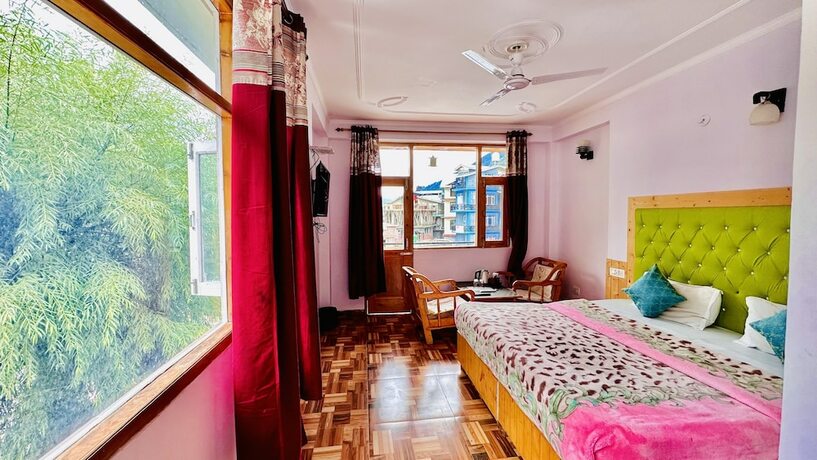 Imagen general del Hotel Manu Vatika Manali. Foto 11