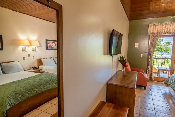 Imagen de la habitación del Hotel Manuel Antonio. Foto 5