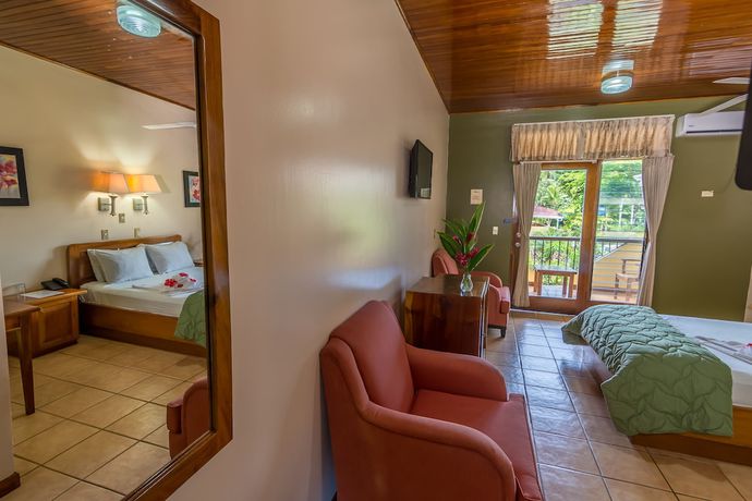 Imagen de la habitación del Hotel Manuel Antonio. Foto 8