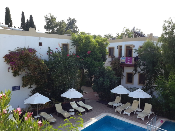 Imagen de la piscina del Hotel Manuela, Bodrum. Foto 16