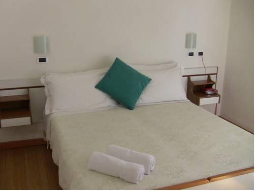 Imagen de la habitación del Hotel Manuela, Cervia. Foto 14