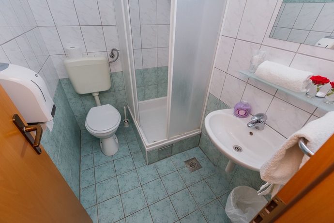 Imagen de la habitación del Hotel Manufaktura. Foto 15