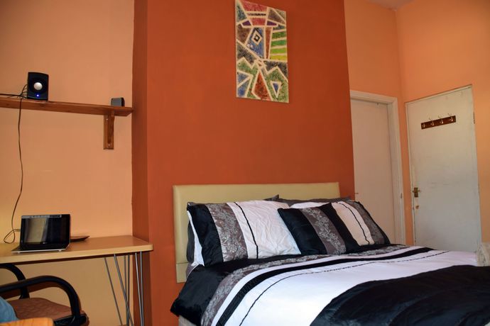 Imagen de la habitación del Hotel Manu's Guesthouse. Foto 9