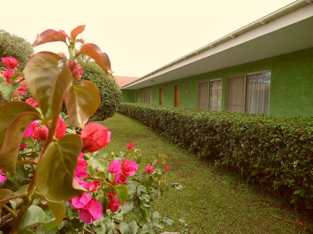 Imagen de los exteriores del Hotel Manutara. Foto 10