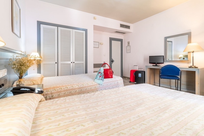 Imagen de la habitación del Hotel Manzanil Area. Foto 13