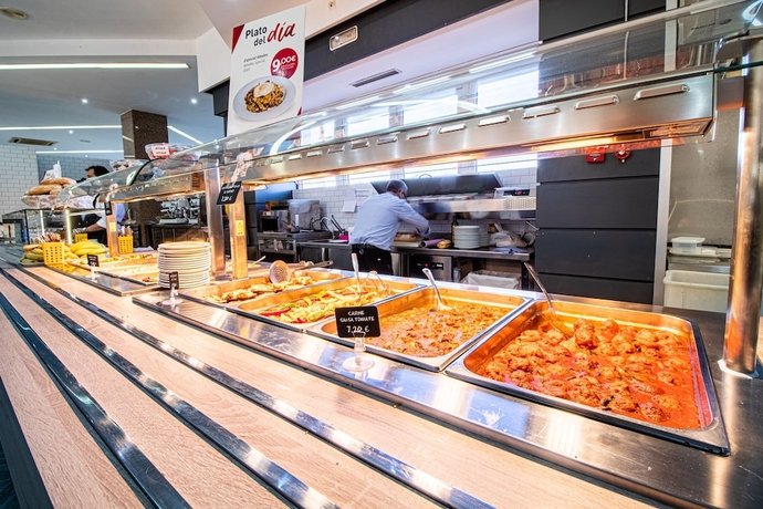 Imagen del bar/restaurante del Hotel Manzanil Area. Foto 4