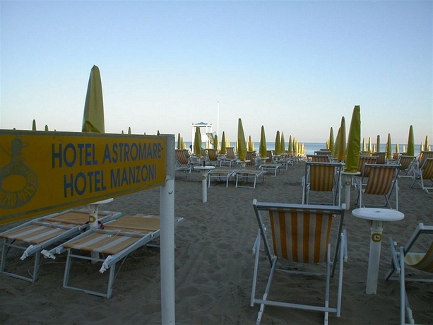 Imagen de los exteriores del Hotel Manzoni, Lido Di Jesolo. Foto 11