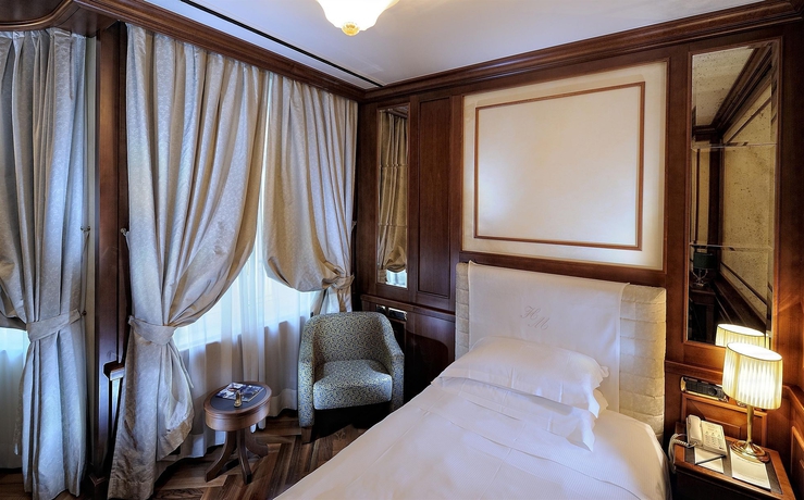 Imagen de la habitación del Hotel Manzoni, Milán. Foto 5