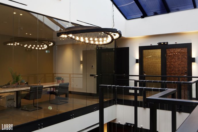 Imagen de los interiores del Hotel Manzo's Suites. Foto 14