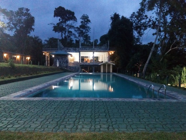 Imagen de la piscina del Hotel Maoya Retreat. Foto 20