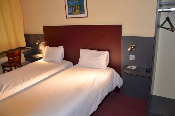 Imagen de la habitación del Hotel Mape. Foto 4