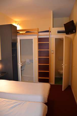 Imagen de la habitación del Hotel Mape. Foto 16