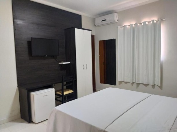 Imagen de la habitación del Hotel Maper Mardan. Foto 14