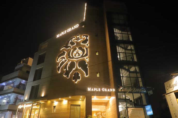 Imagen general del Hotel Maple Grand, Agra. Foto 1