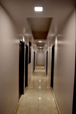 Imagen de los interiores del Hotel Maple Inn, Patna. Foto 17