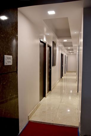 Imagen de los interiores del Hotel Maple Inn, Patna. Foto 18