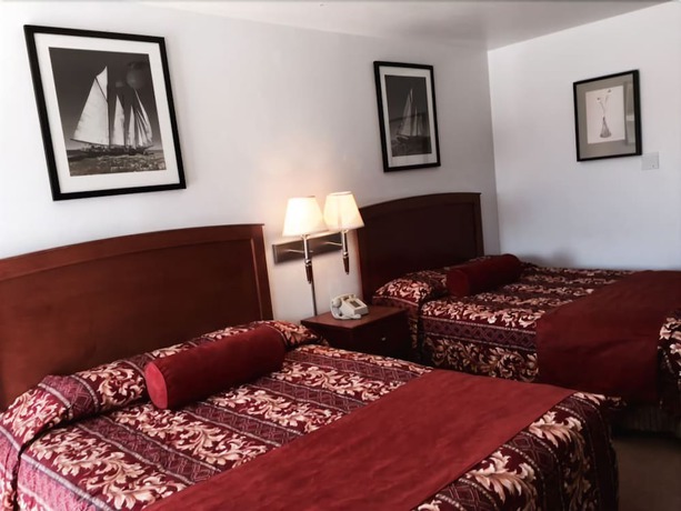 Imagen de la habitación del Hotel Maple Inn and Suites. Foto 4