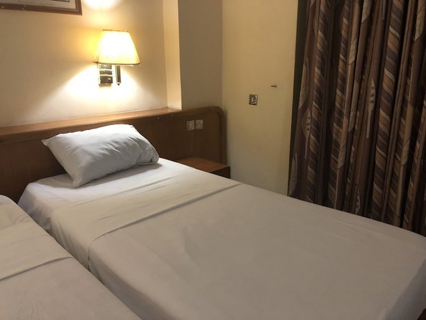 Imagen de la habitación del Hotel Maple Leaf, Accra. Foto 9
