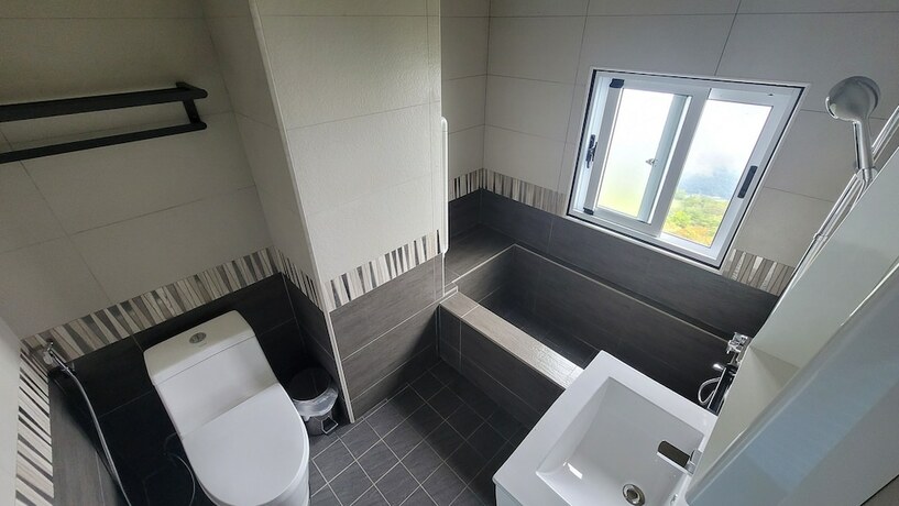 Imagen general del Hotel Maple Leaf Holiday Villa. Foto 9