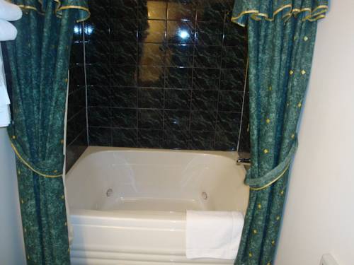 Imagen de la habitación del Hotel Maple Leaf Inn Lake Placid. Foto 8