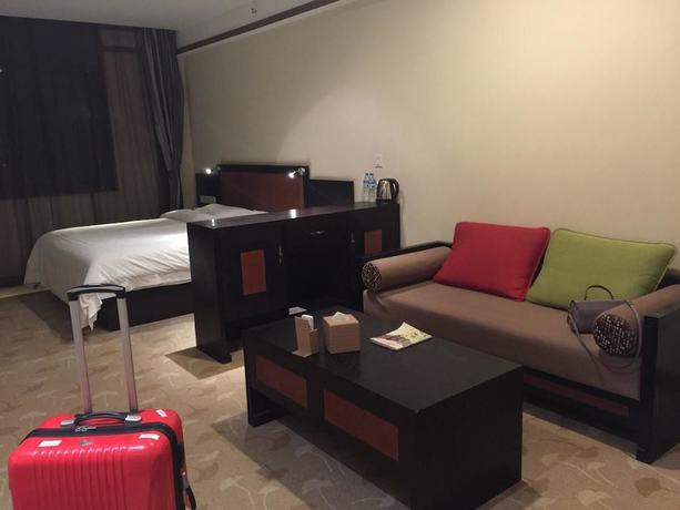 Imagen de los interiores del Hotel Maple Palace Hotel - Kunming. Foto 18