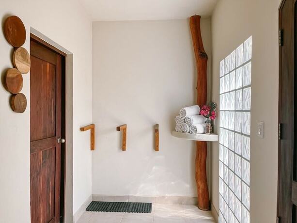 Imagen de la habitación del Hotel Mar Adentro Sanctuary. Foto 18