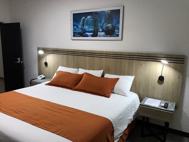 Imagen general del Hotel Mar Azul, Manta. Foto 1