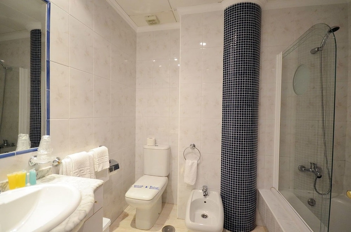 Imagen de la habitación del Hotel Mar Azul, Pragueira. Foto 3