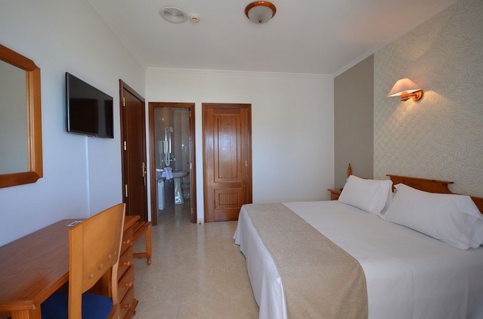 Imagen de la habitación del Hotel Mar Azul, Pragueira. Foto 4