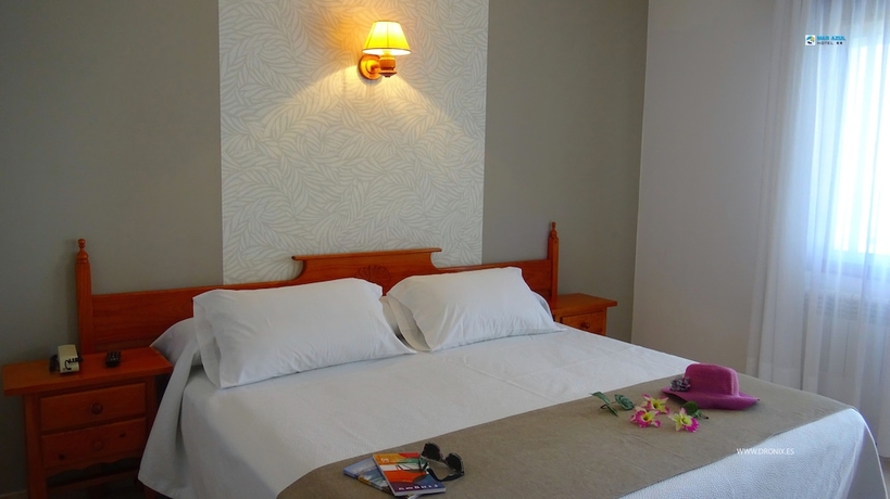 Imagen de la habitación del Hotel Mar Azul, Pragueira. Foto 13