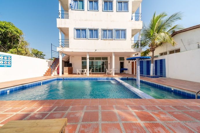 Imagen de la piscina del Hotel Mar Azul Puerto Colombia. Foto 20