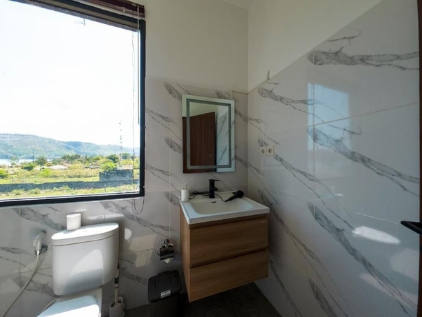 Imagen de la habitación del Hotel Mar Bella Beachfront. Foto 13