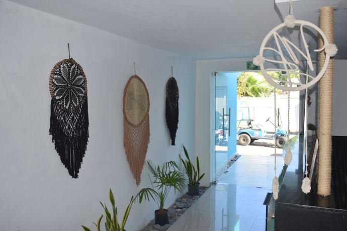 Imagen de los interiores del Hotel Mar Bohemio. Foto 16