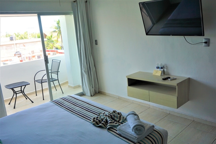 Imagen de la habitación del Hotel Mar Bohemio. Foto 10