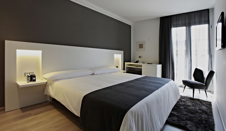 Imagen general del Hotel Mar Calma. Foto 2