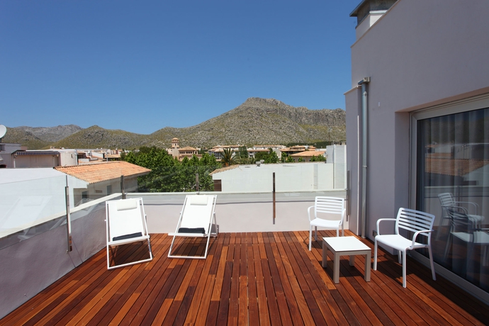 Imagen de los exteriores del Hotel Mar Calma. Foto 13