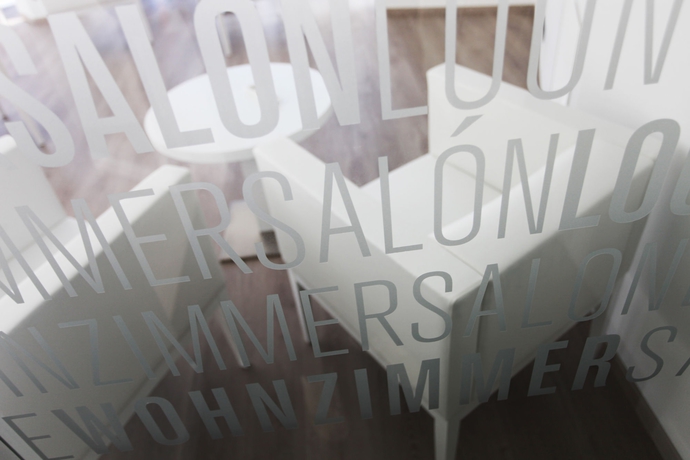 Imagen de los interiores del Hotel Mar Calma. Foto 16