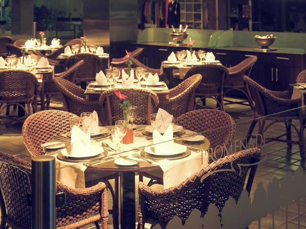 Imagen del bar/restaurante del Hotel Mar Conventions. Foto 3