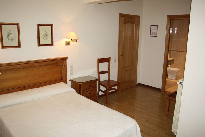 Imagen de la habitación del Hotel Mar De Aragón. Foto 7