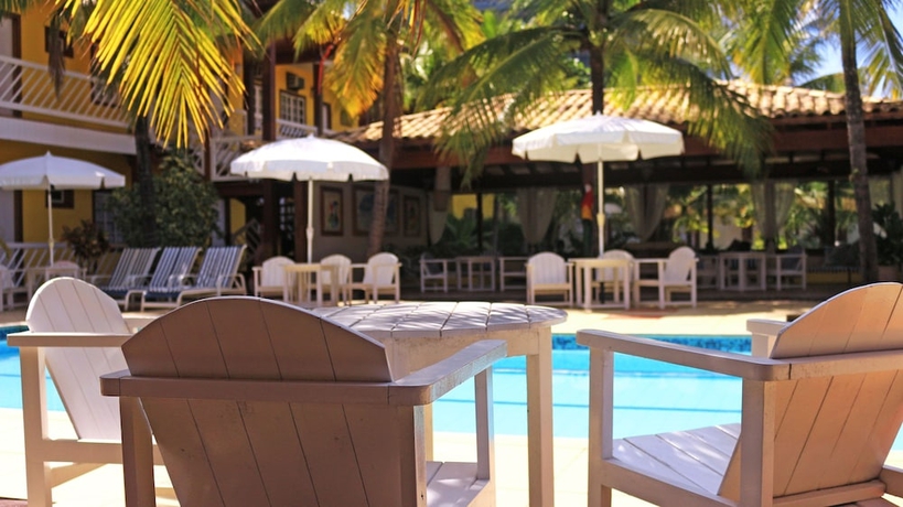 Imagen de la piscina del Hotel Mar De Cabo Frio. Foto 18