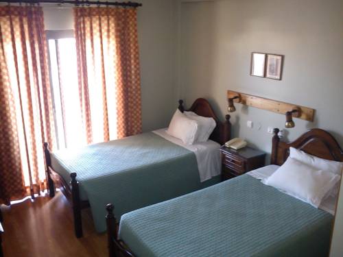 Imagen de la habitación del Hotel Mar E Sol, Setubal. Foto 5