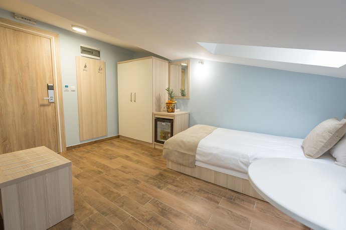 Imagen de la habitación del Hotel Mar Garni. Foto 11