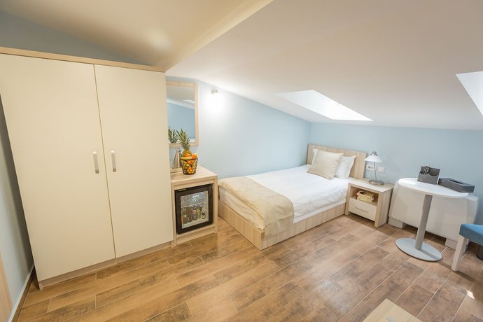 Imagen de la habitación del Hotel Mar Garni. Foto 13